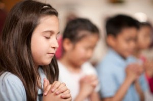 How-to-Teach-a-Child-to-Pray1-400x266